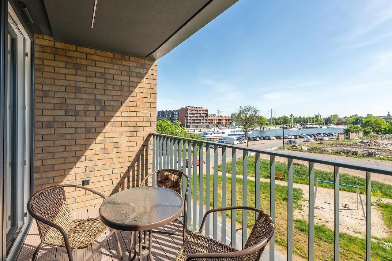 Chlebova - Riverside View Terrace, Free Parking, Gym & Kidsplay By Downtown Apartments Gdansk 0*,  Poland