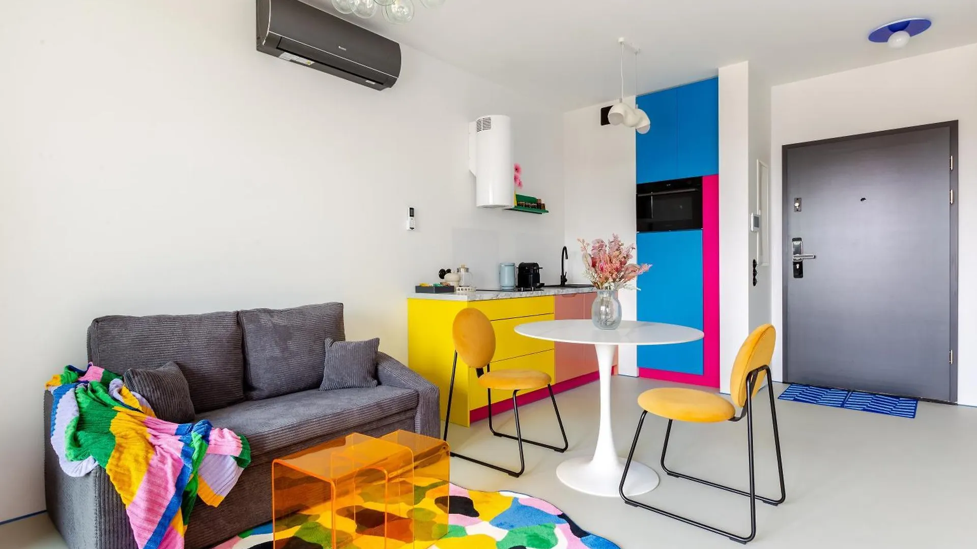 Chlebova - Riverside View Terrace, Free Parking, Gym & Kidsplay By Downtown Apartments Gdaňsk