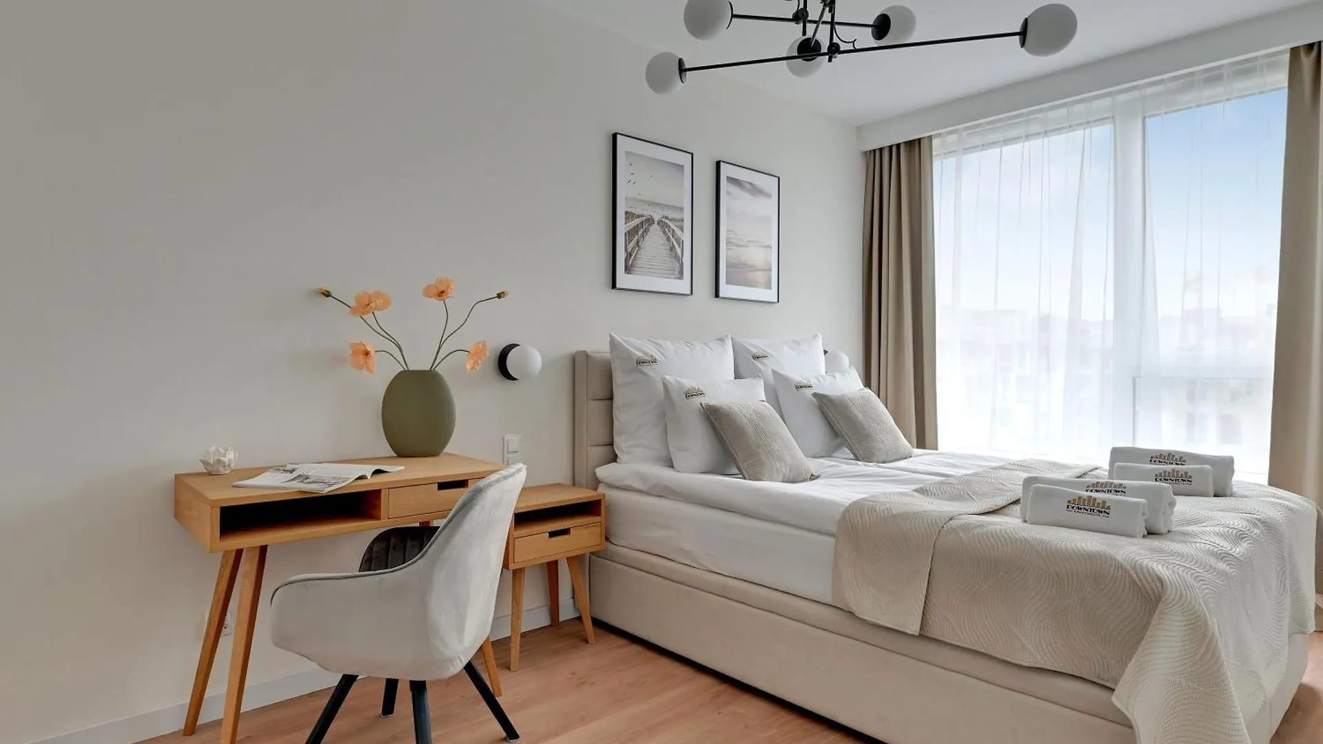 Chlebova - Riverside View Terrace, Free Parking, Gym & Kidsplay By Downtown Apartments Gdansk 0*,  Poland